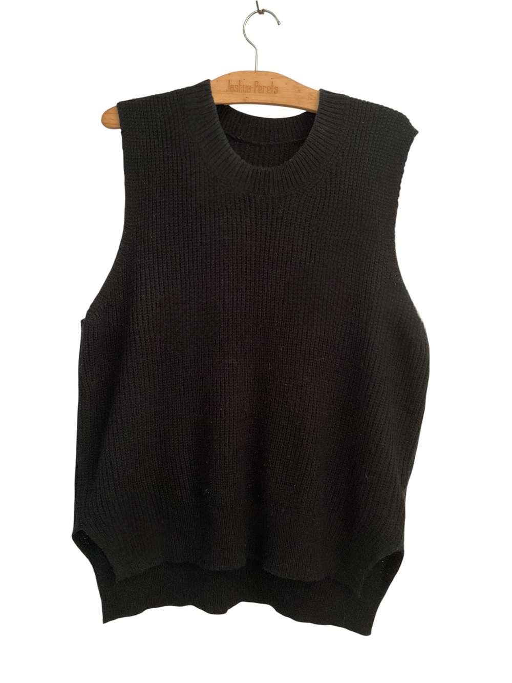 🐿️Black Knit Sleeveless Sweater Vest